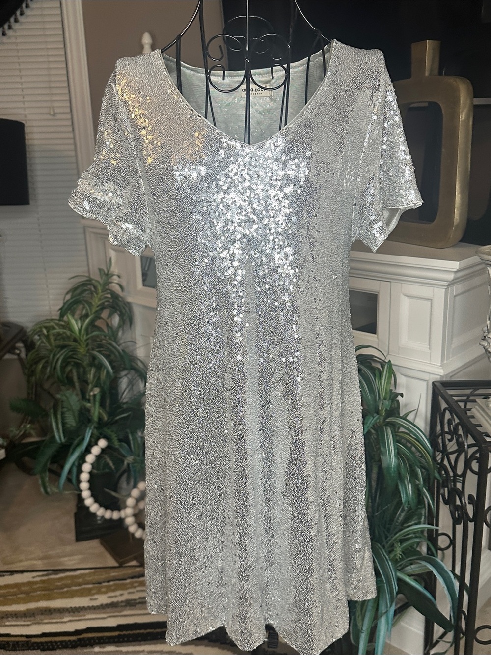 Silver Sequin V-Neck Midi Dress - Elegant Party Dress